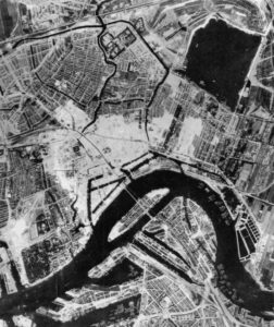 Rotterdam gebombardeerd